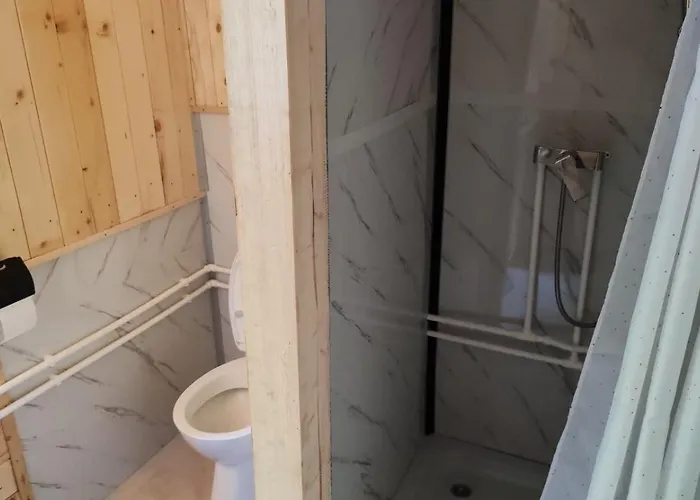 Båthotell Splav Panda Perucac