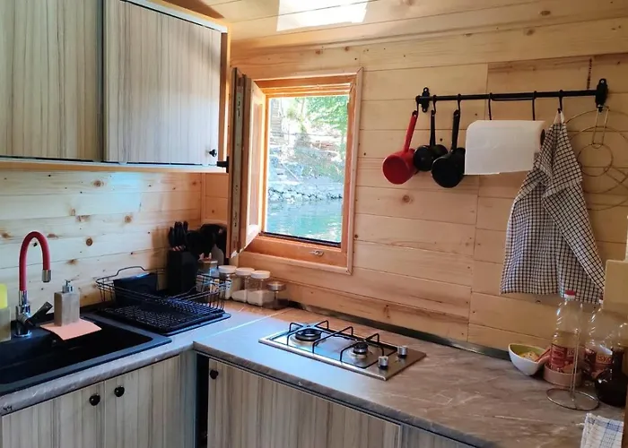 Båthotell Splav Panda *