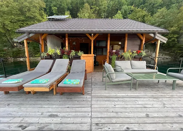 Båthotell Splav Panda *