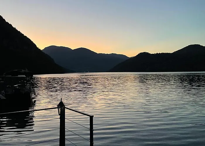 Båthotell Splav Panda Perucac