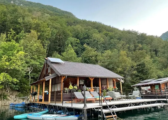 Båthotell Splav Panda *